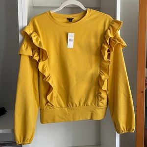Ruffle sweatshirt - tags on
